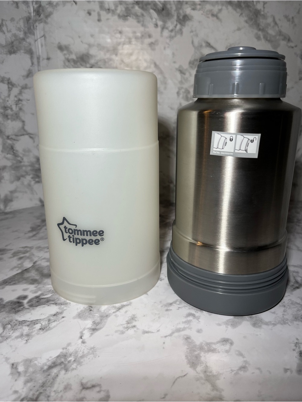 Tommee Tippee Insulated Stainless Steel Food Jar with White Sleeve